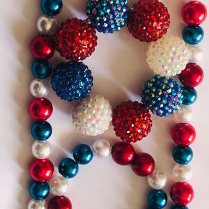 Children necklace set with two bracelets